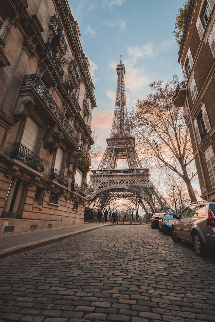 https://www.civitatis.com/br/paris/?ag_aid=49645